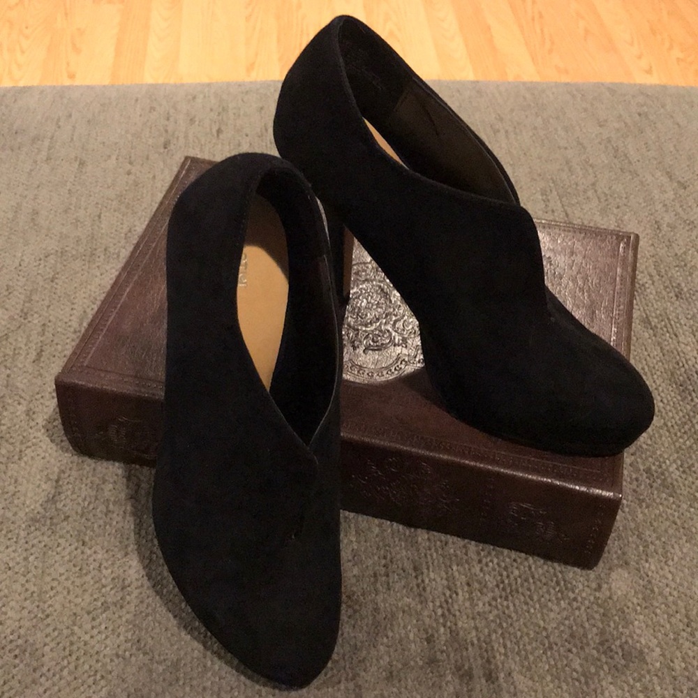 Black heels